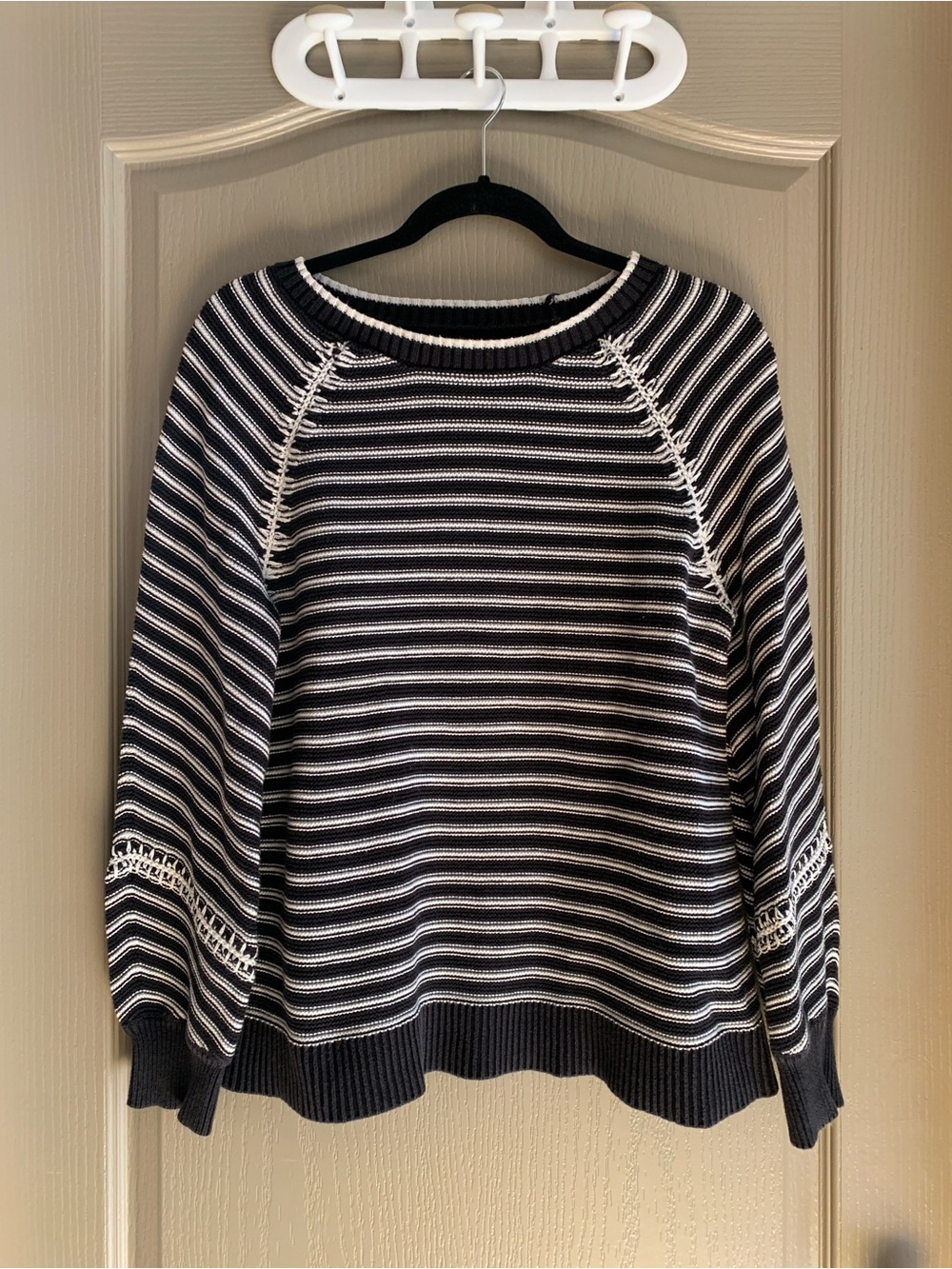 LOFT Striped Sweater Size M Black White Whipstitch Trim Cotton Nautical Preppy